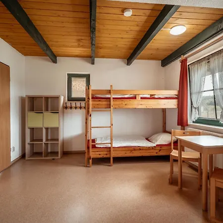 Ferienhaus 4 *